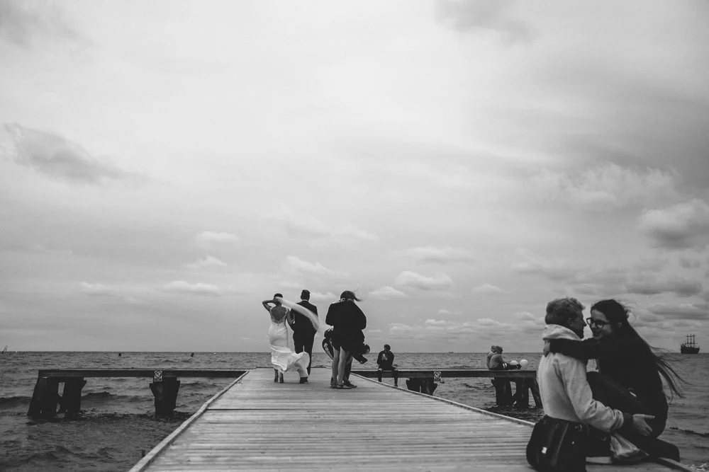 Ślub na plaży w Zatoce Sztuki