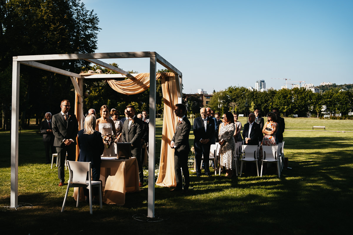 slub plenerowy w hotelu quadrille 047