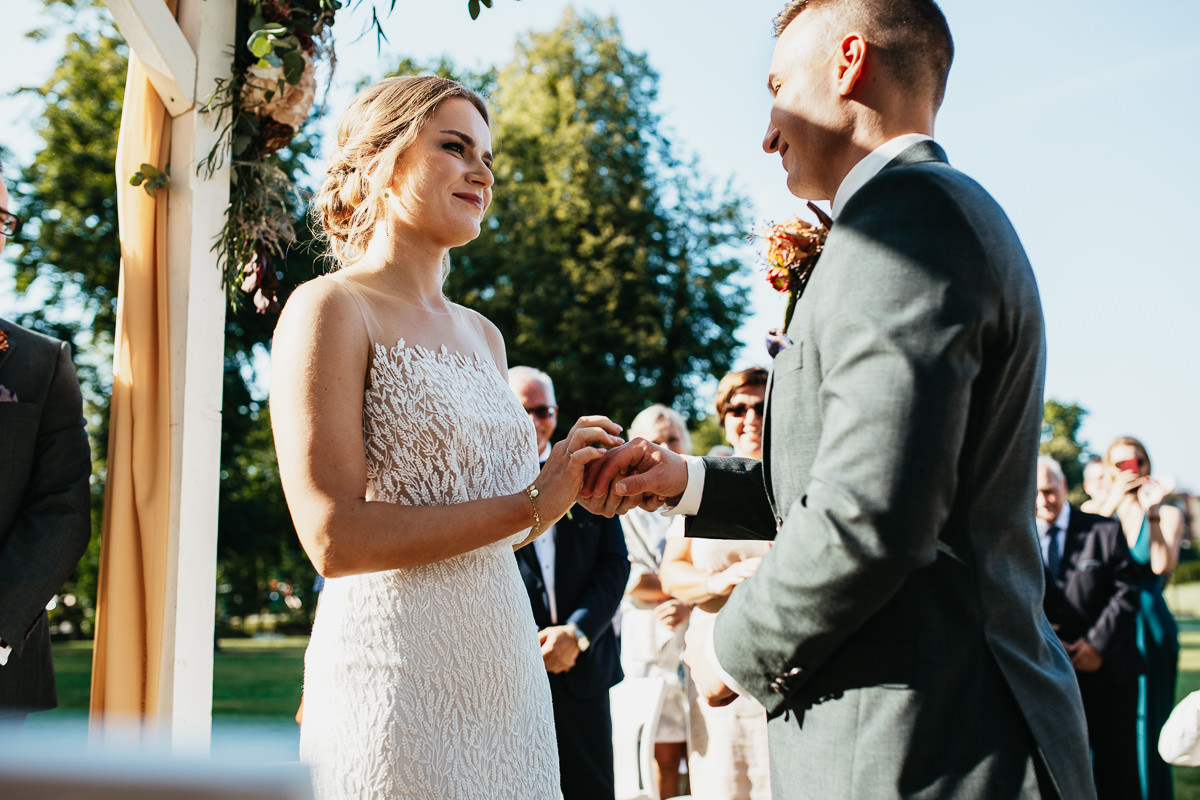 slub plenerowy w hotelu quadrille 053