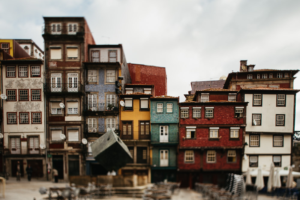 049 049 38 16 Houses of Porto