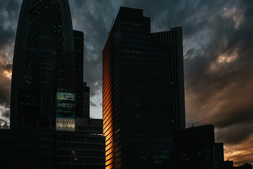 130 130 19 49 Sunset in Tokyo